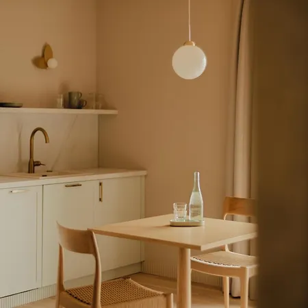 Design Zum Hirschen Апарт-отель 4*