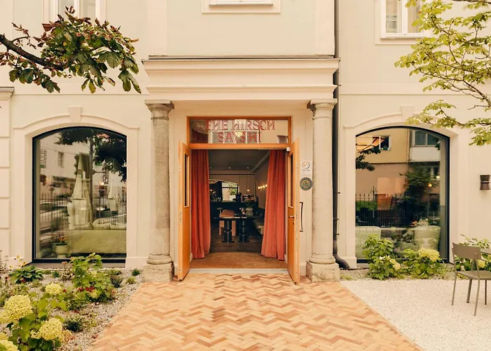 Lejlighedshotel Design Zum Hirschen 4*